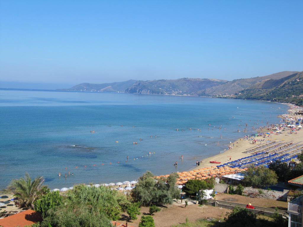 Hotel La Playa
