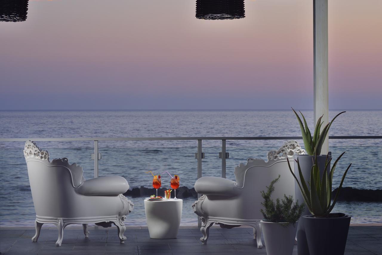 Hotel La Playa